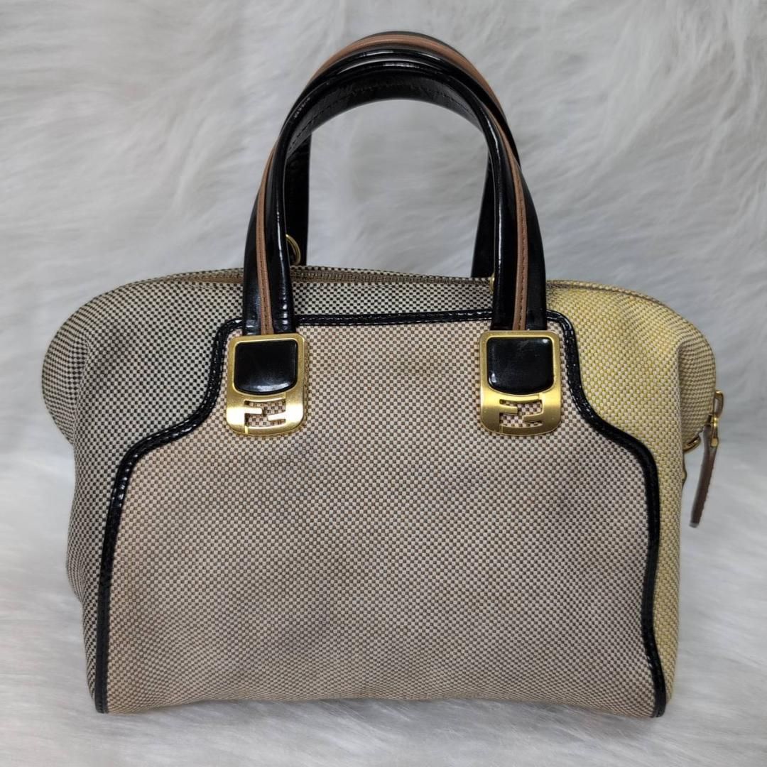 美品】FENDI カメレオン 2Way ハンドバッグ ショルダーバッグ マルチ 