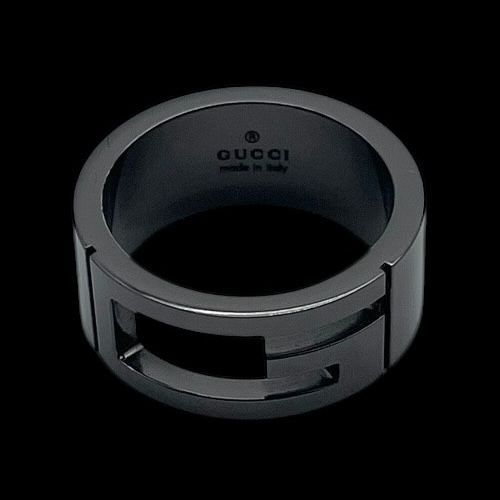 黒 gucci指輪 GUCCI ロゴ入り黒リング GUCCI グッチ GG柄 アイコン