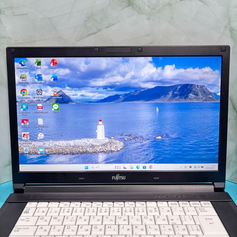 富士通 Win11 SSD Office付 i5ノートPC - メルカリ