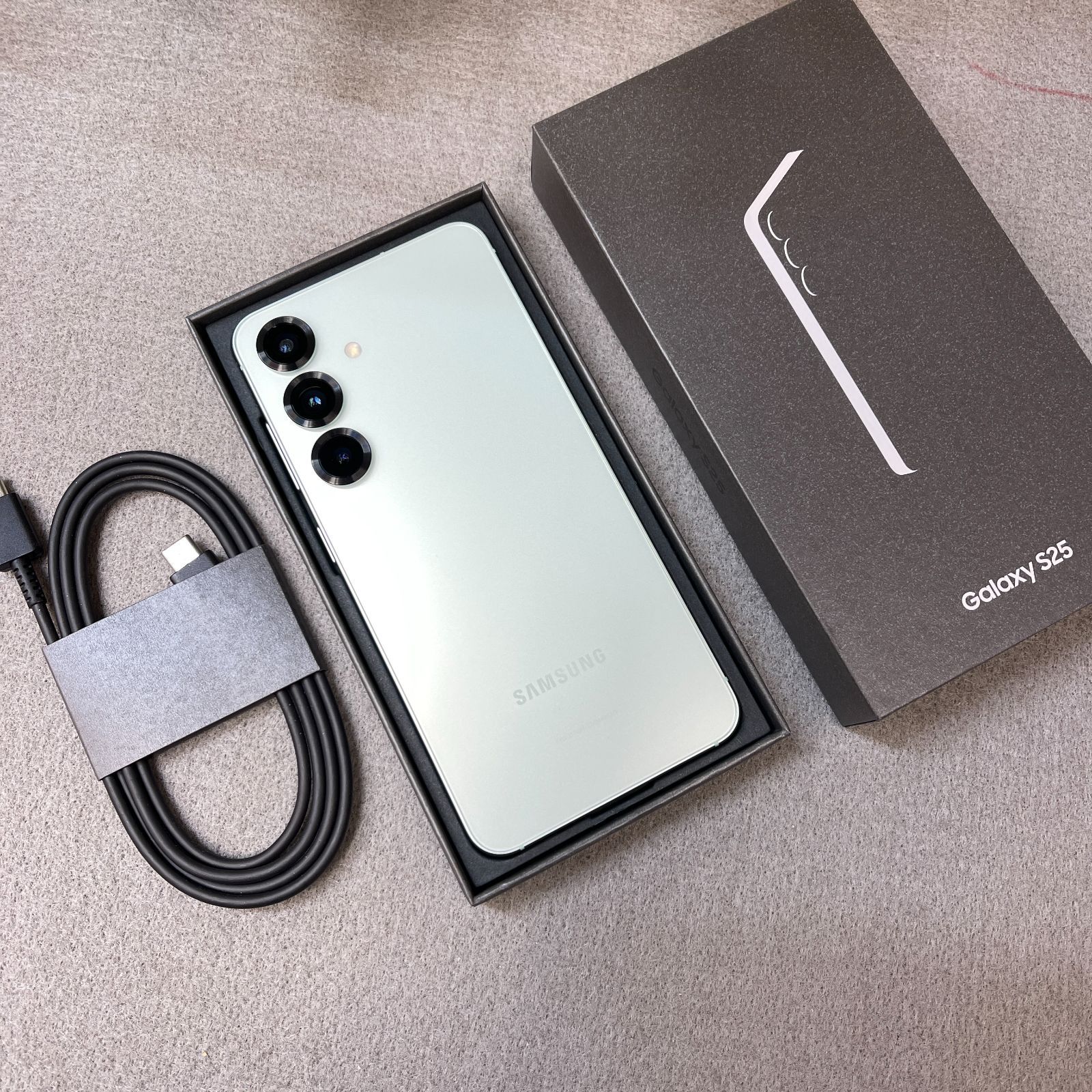 Galaxy S25 256GB ミント SIMフリー 新品 - メルカリ