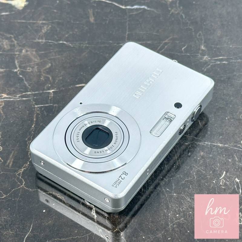 動作確認 FUJIFILM デジカメ FinePix J10シルバー 富士フイルム、エントリー向けの「FinePix J」シリーズ2機種