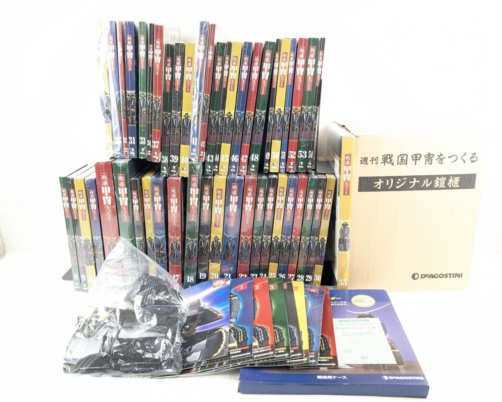 デアゴスティーニ 戦国甲冑をつくる全巻一部組立済み+鎧櫃+バインダー4