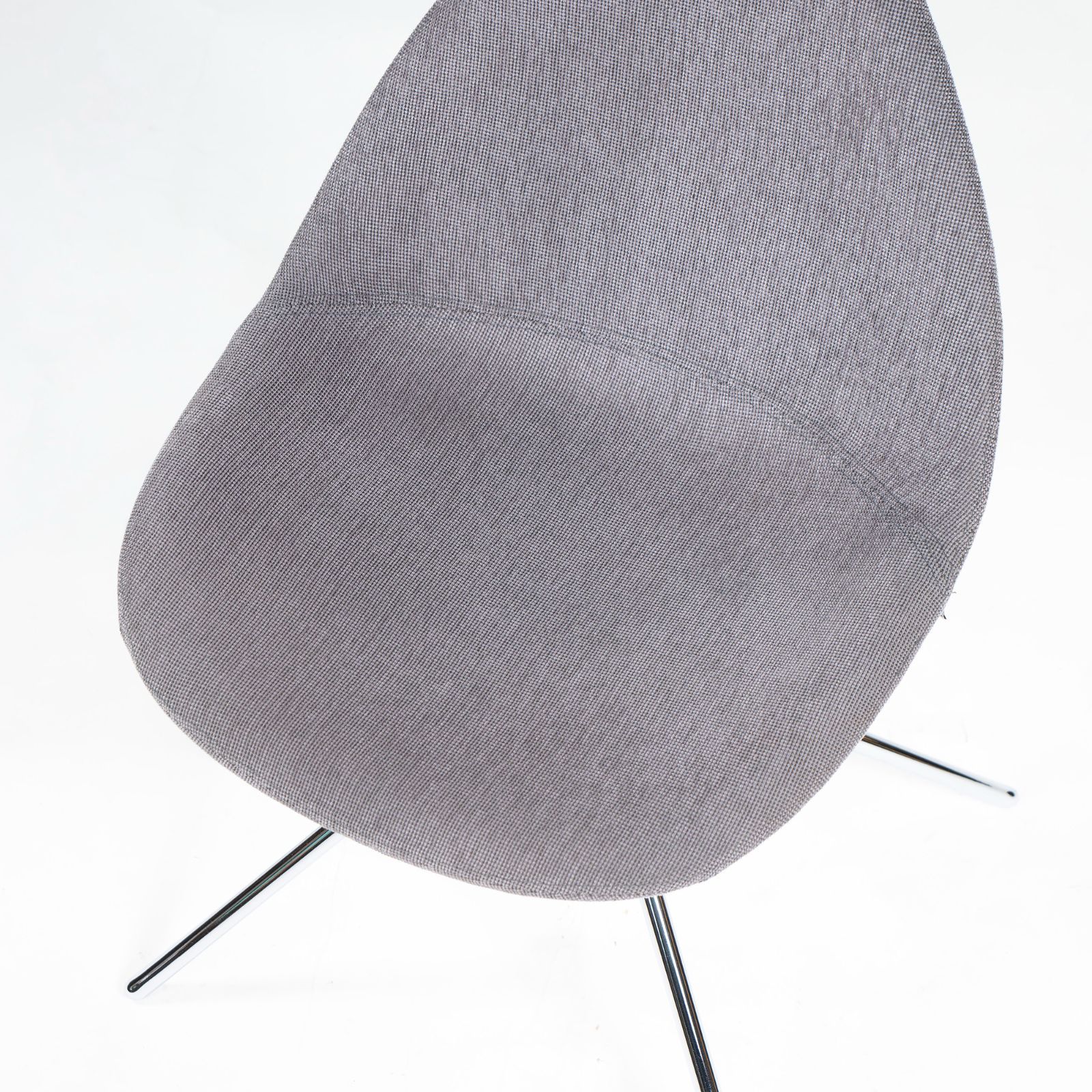 ダイニングチェア ボーコンセプト BoConcept Ottawa オタワ ライトグレー ファブリックチェア カリムラシッド Karim Rashid 名作 有機的フォルム 曲線美 デザイナーズ 北欧モダン ミッドセンチュリー 1脚 USED ダイニングチェア ボーコンセプト BoConcept Ottawa オタワ ライト