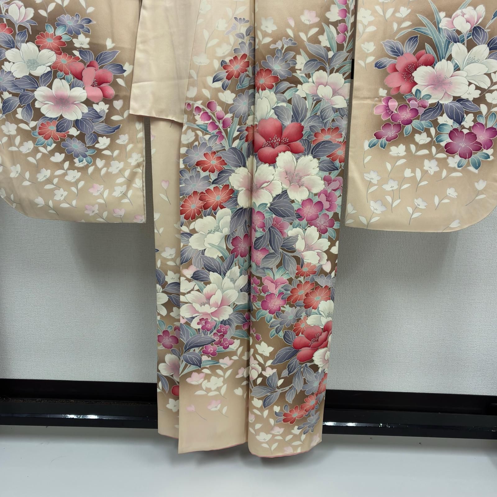振袖 銀駒刺繍 やまとお誂え 華やかな染め 正絹 着物 MK-7059 - メルカリ