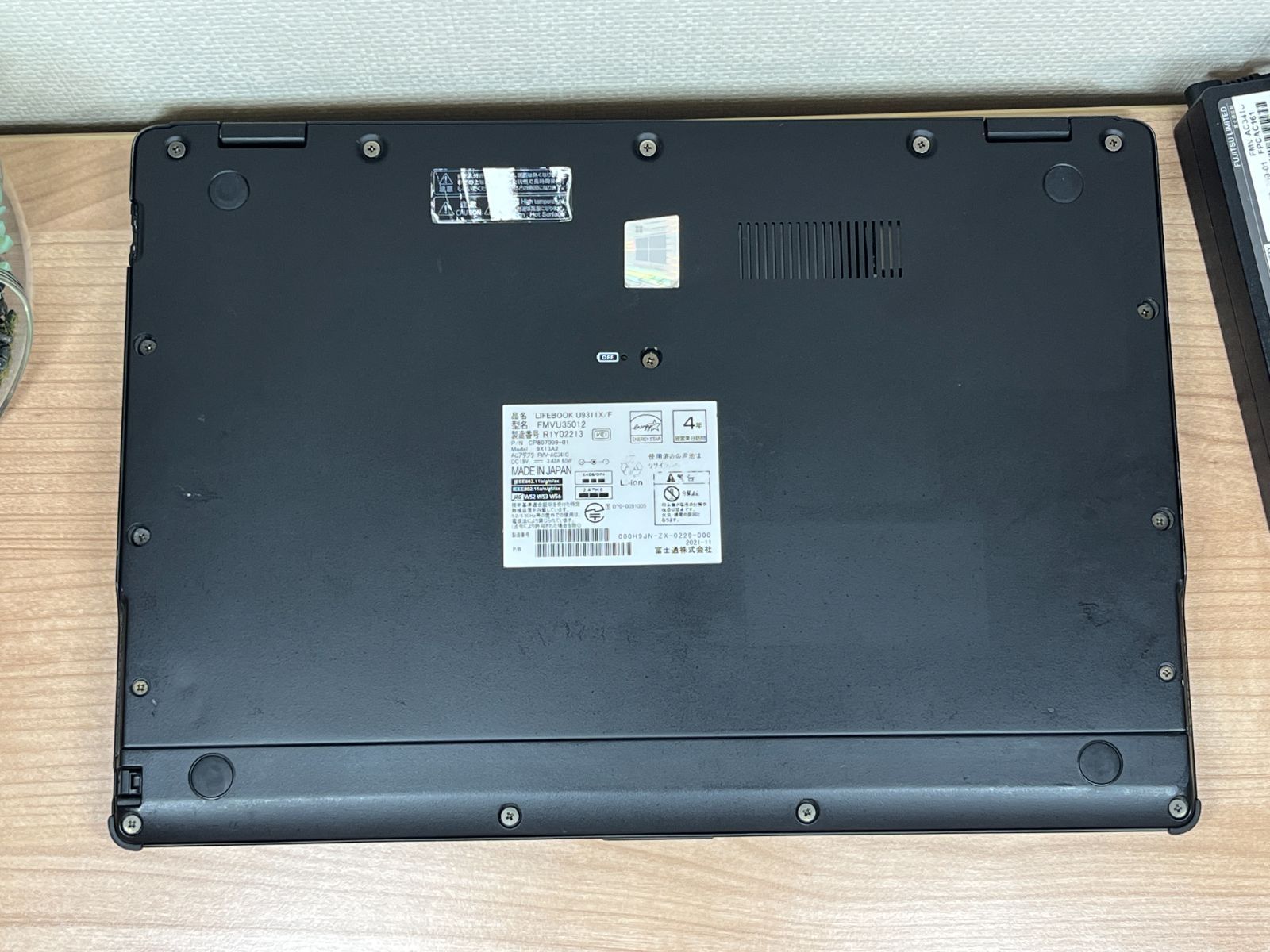 タッチパネル・ペン〉0421 Fujitsu Lifebook U9311X/F 8GB i5 第11世代
