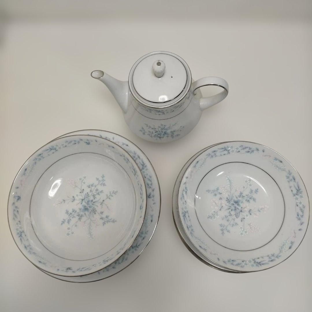 Noritake ノリタケ CAROLYN キャロリン 食器セット 大皿2 プレート6 スープ皿3 ボウル1 ティーポット1 花柄 洋食器 ティーセット 260317-7T Noritake ノリタケ CAROLYN キャロリン 食器セット 大皿2 プレート6