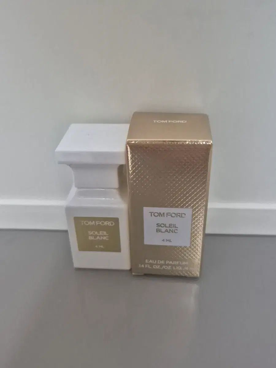 国内タグ 正規品 TOM FORD ソレイユ ブラン 出品-送料無料お買い得
