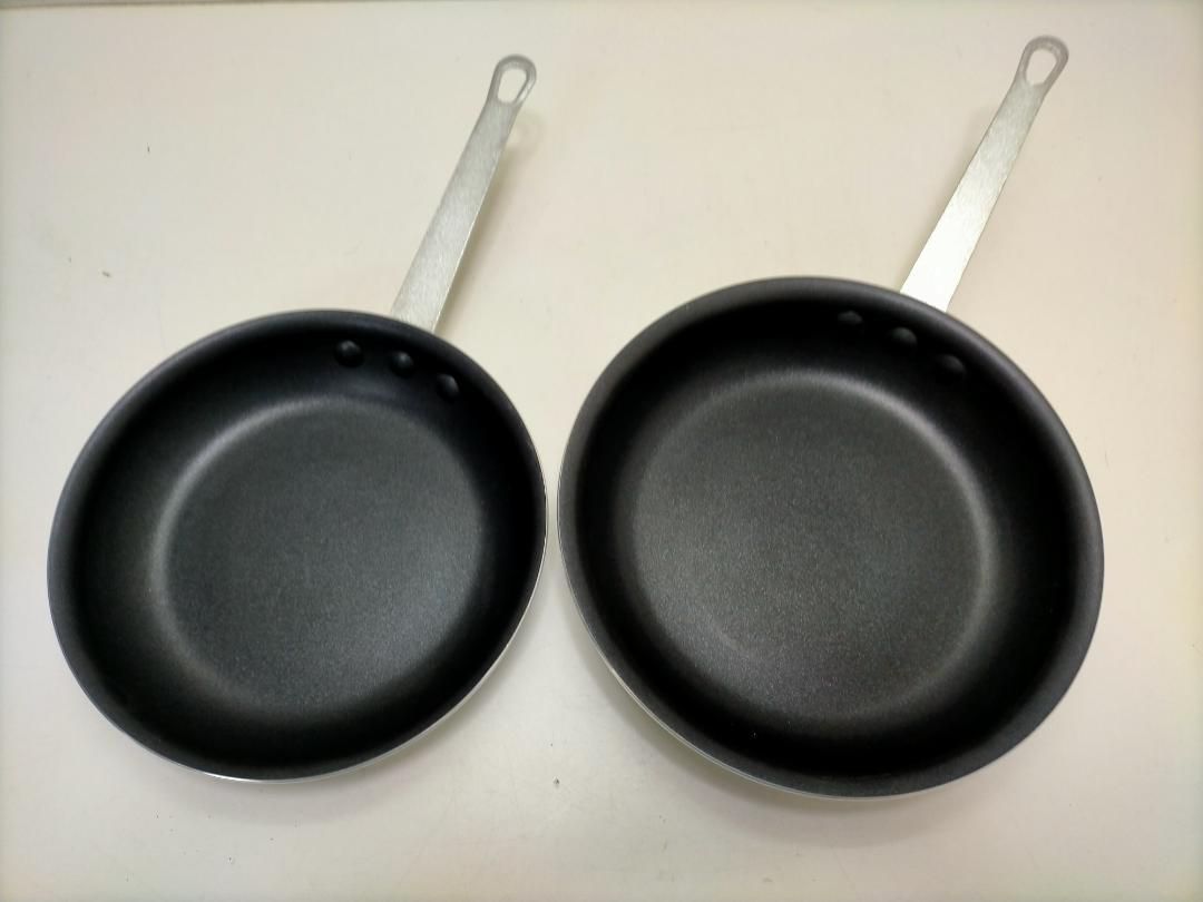 KYS ノンスティックアルミフライパンセット 22・19cm 75025-3-002T KYS ノンスティックアルミフライパンセット 22・19cm 75025-3-002T