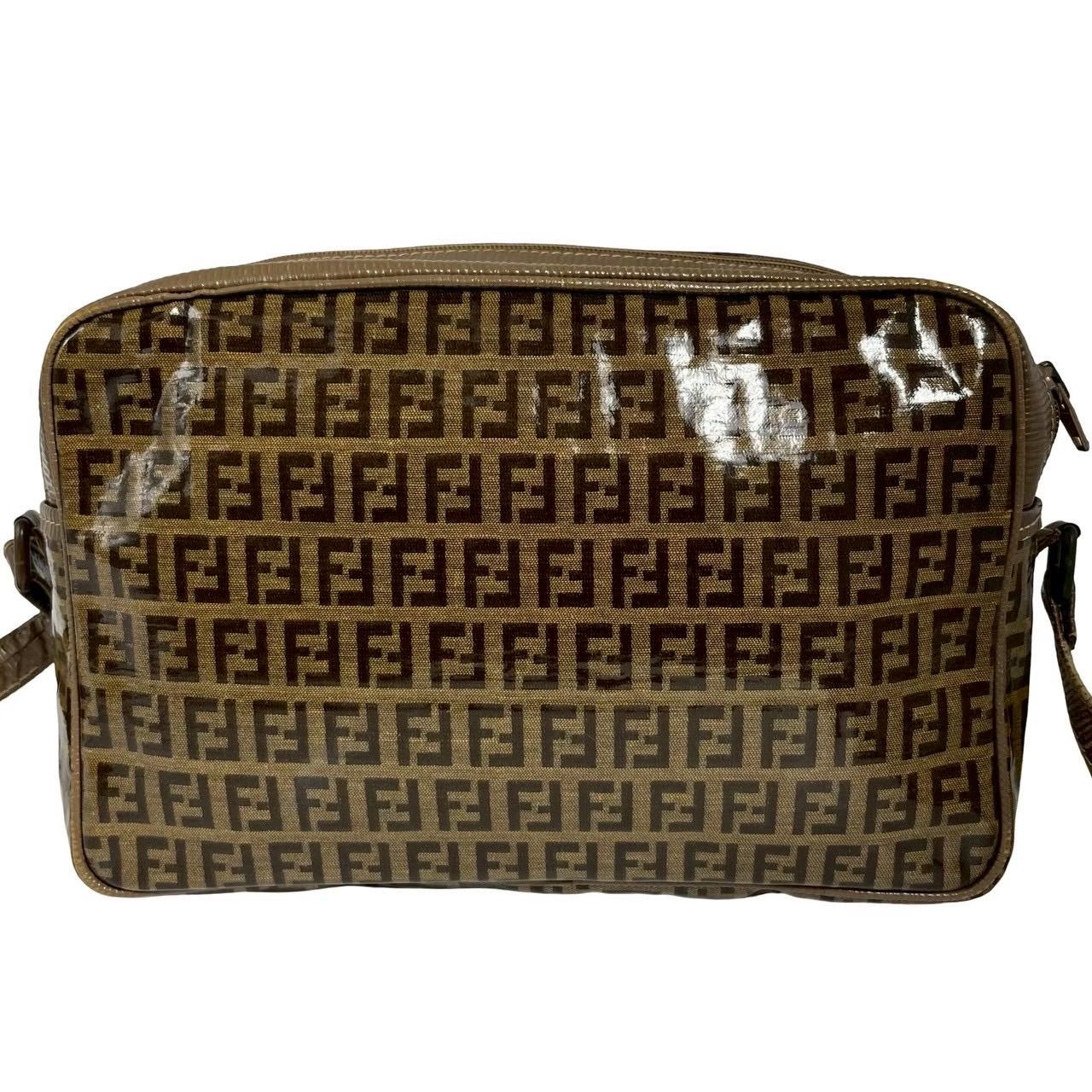 FENDI フェンディ ショルダーバッグ 美品 PVC エナメル ズッカ柄 