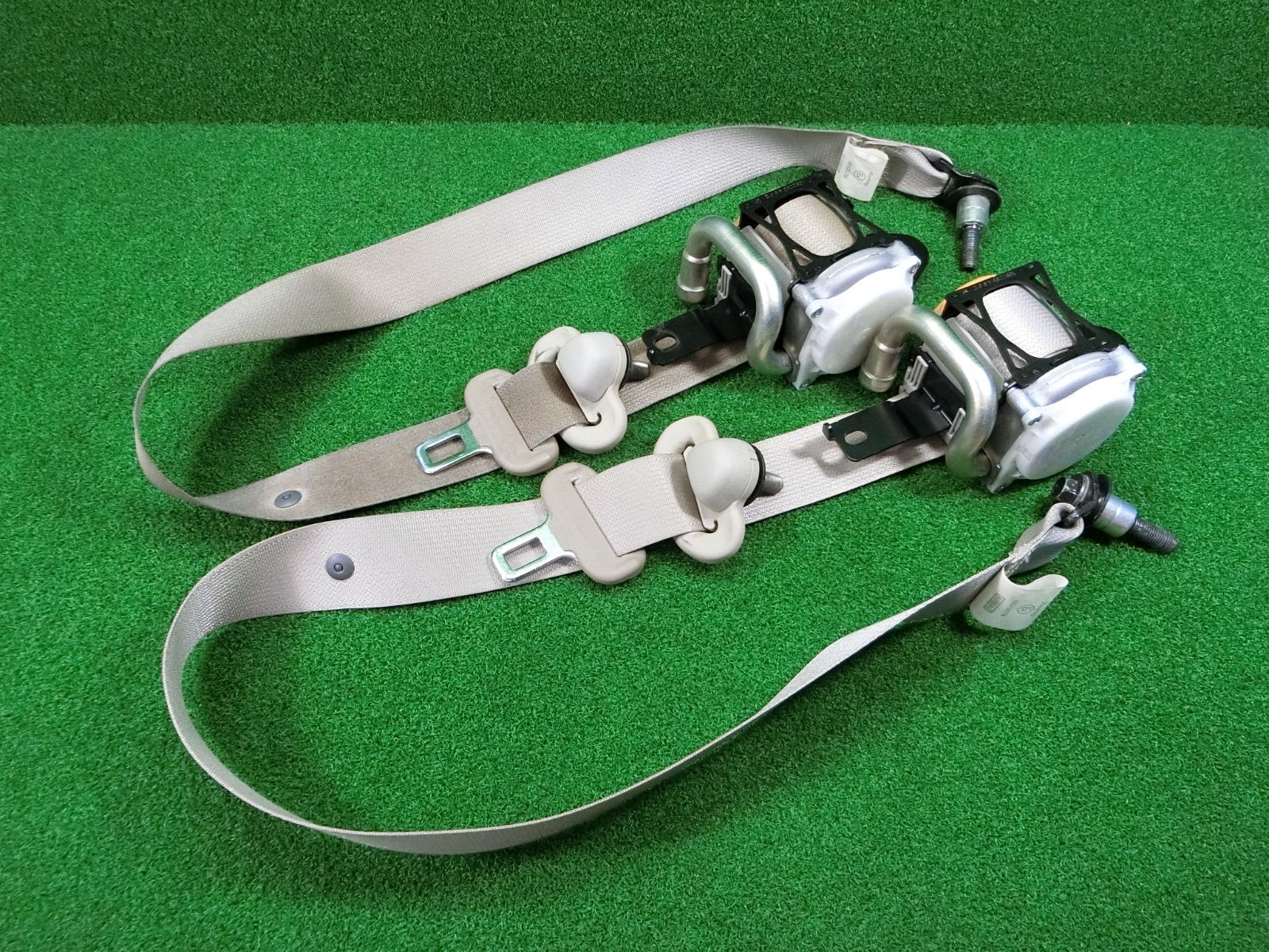 [15130] 送料無料 ホンダ N-WGN JH1 フロント シートベルト 左右セット