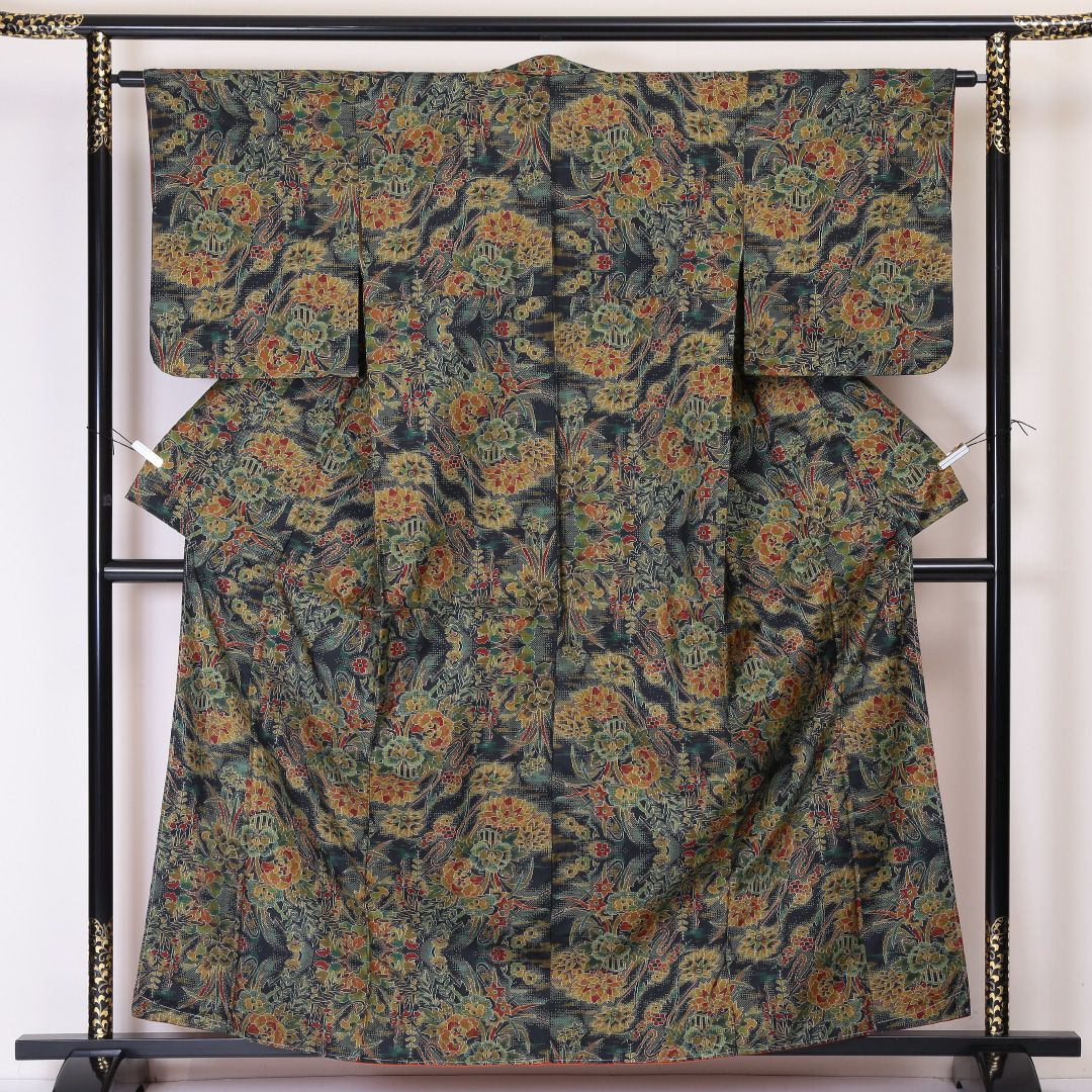 未使用 しつけ付き 珍しい大島紬！ 未使用品 紬（大島紬） 袷 身丈160cm 裄丈62cm 正絹 Sランク Lサイズ