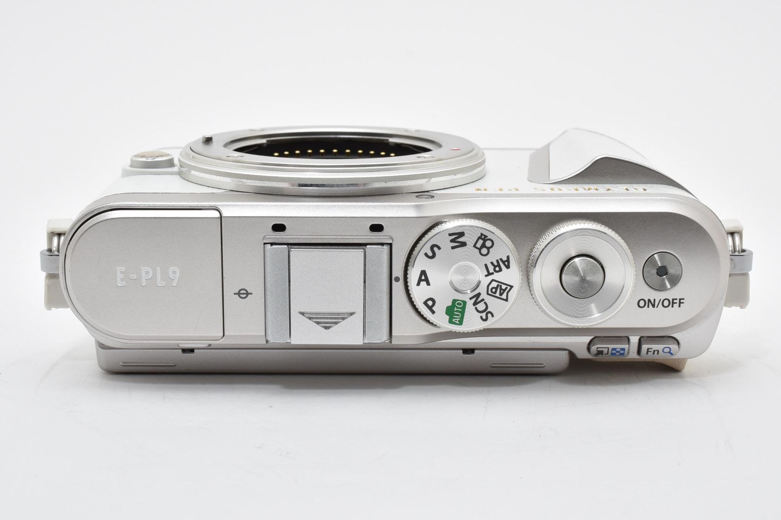 ジャンク》 Olympus オリンパス E-PL9 ミラーレス一眼カメラ #C260415