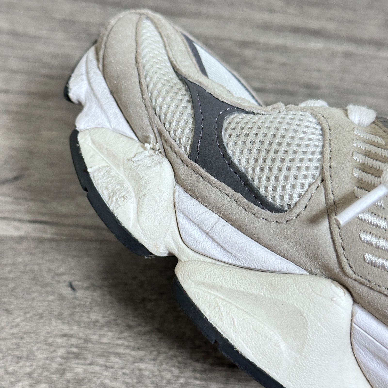 訳あり New Balance ニューバランス U9060GRY ヌバックレザー×メッシュ 
