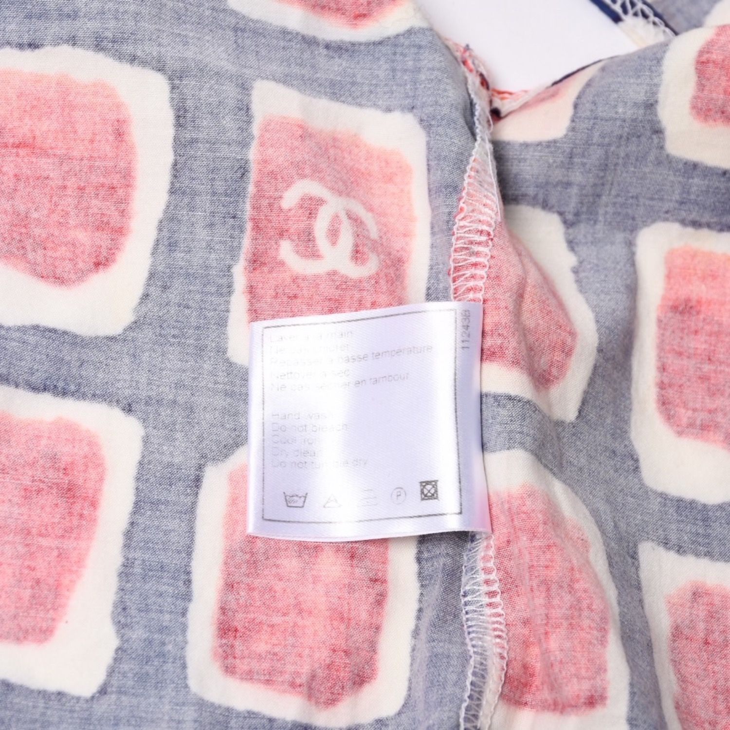 CHANEL シャネル ノースリーブ カットソー P17269V09788 サイズ38 ココマーク ココキューブ ネイビー レッド 美品 中古 4a000890 CHANEL シャネル ノースリーブ カットソー P17269V09788 サイズ38 ココ
