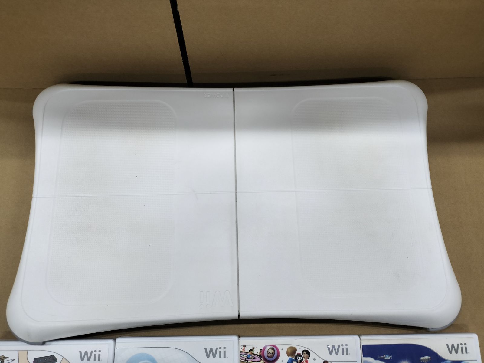 H26041901 Wii フィットバランスボードとゲームソフト6本 セット