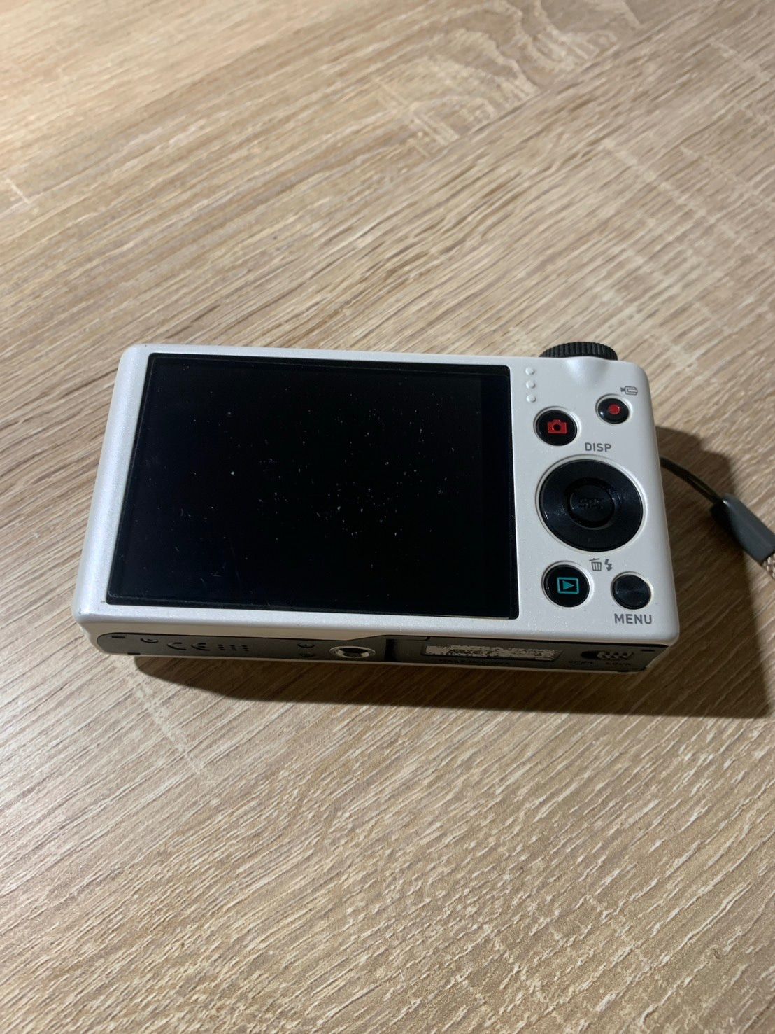 9951 Casio EXILIM EX-ZR100 ホワイト デジカメ ジャンク品【宅