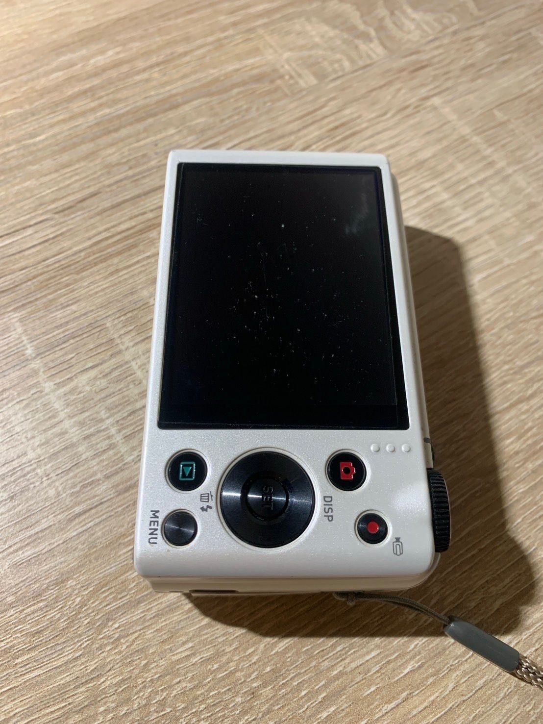 CASIO EXILIM デジカメ EX-ZR100 ホワイト ジャンク品 9951 Casio EXILIM EX-ZR100 ホワイト デジカメ ジャンク品【宅