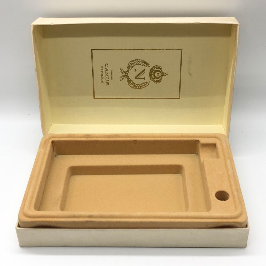 カミュ ナポレオン ブック 白陶器 700ml 40%【W0】 - メルカリ