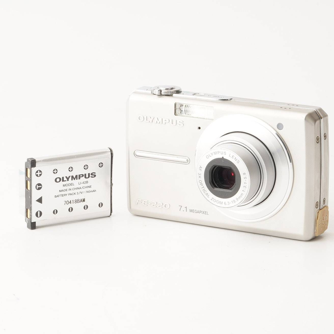 オリンパス Olympus FE-220 シルバー 3x 光学ズーム - メルカリ