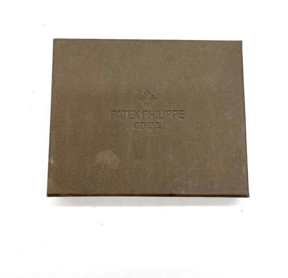 美品 希少◎PATEK PHILIPPE パテックフィリップ ロゴ 二つ折り財布