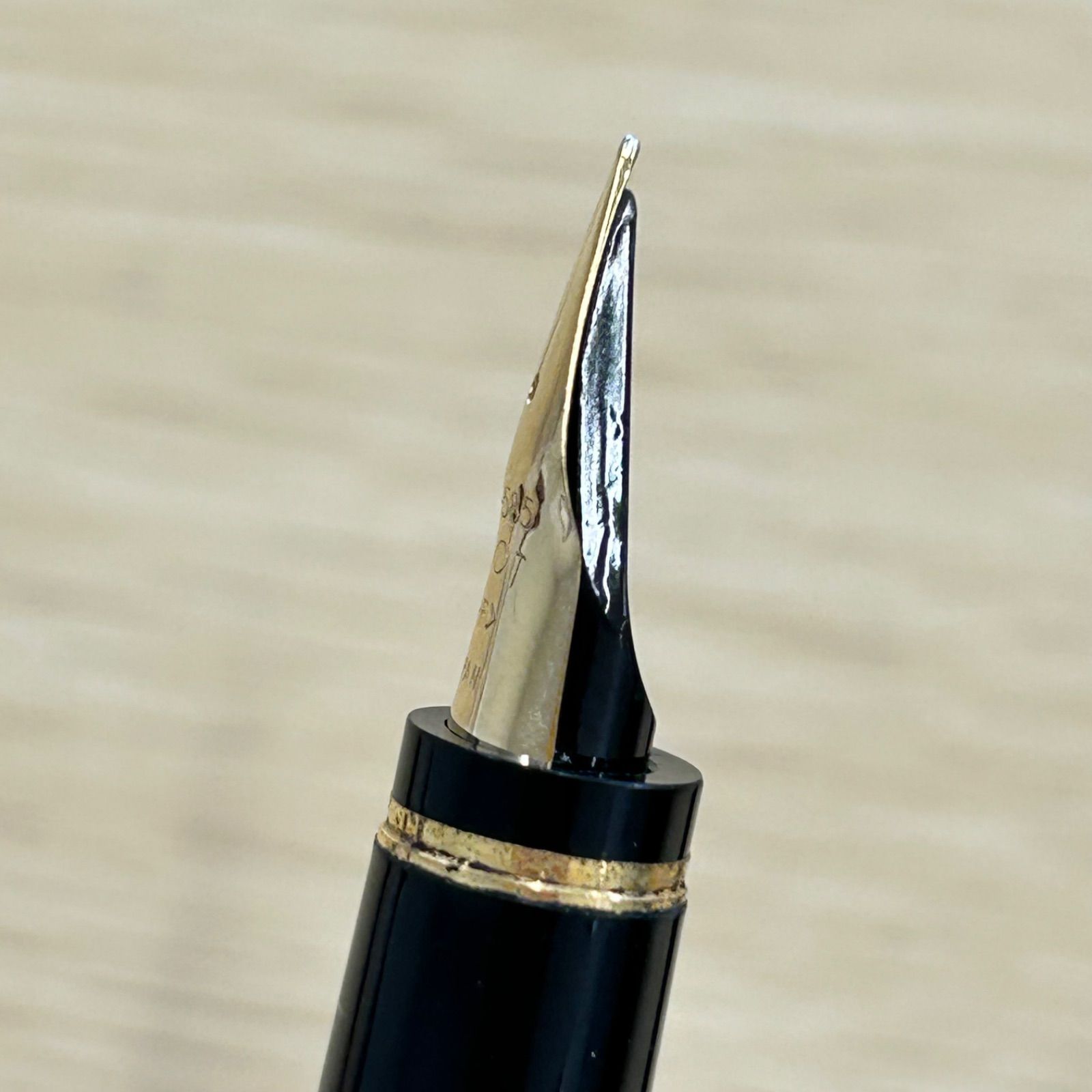 廃番 PILOT パイロット Elabo エラボー 万年筆 14K SM 黒 廃番 PILOT パイロット Elabo エラボー 万年筆 14K S.F 黒 - メルカリ
