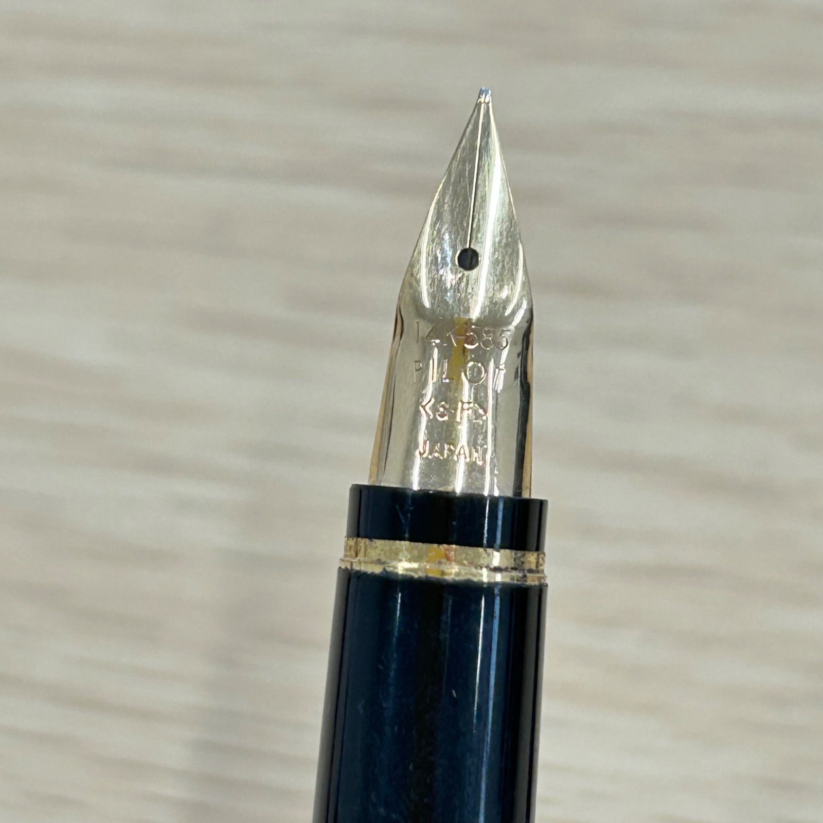廃番 PILOT パイロット Elabo エラボー 万年筆 14K S.F 黒 - メルカリ
