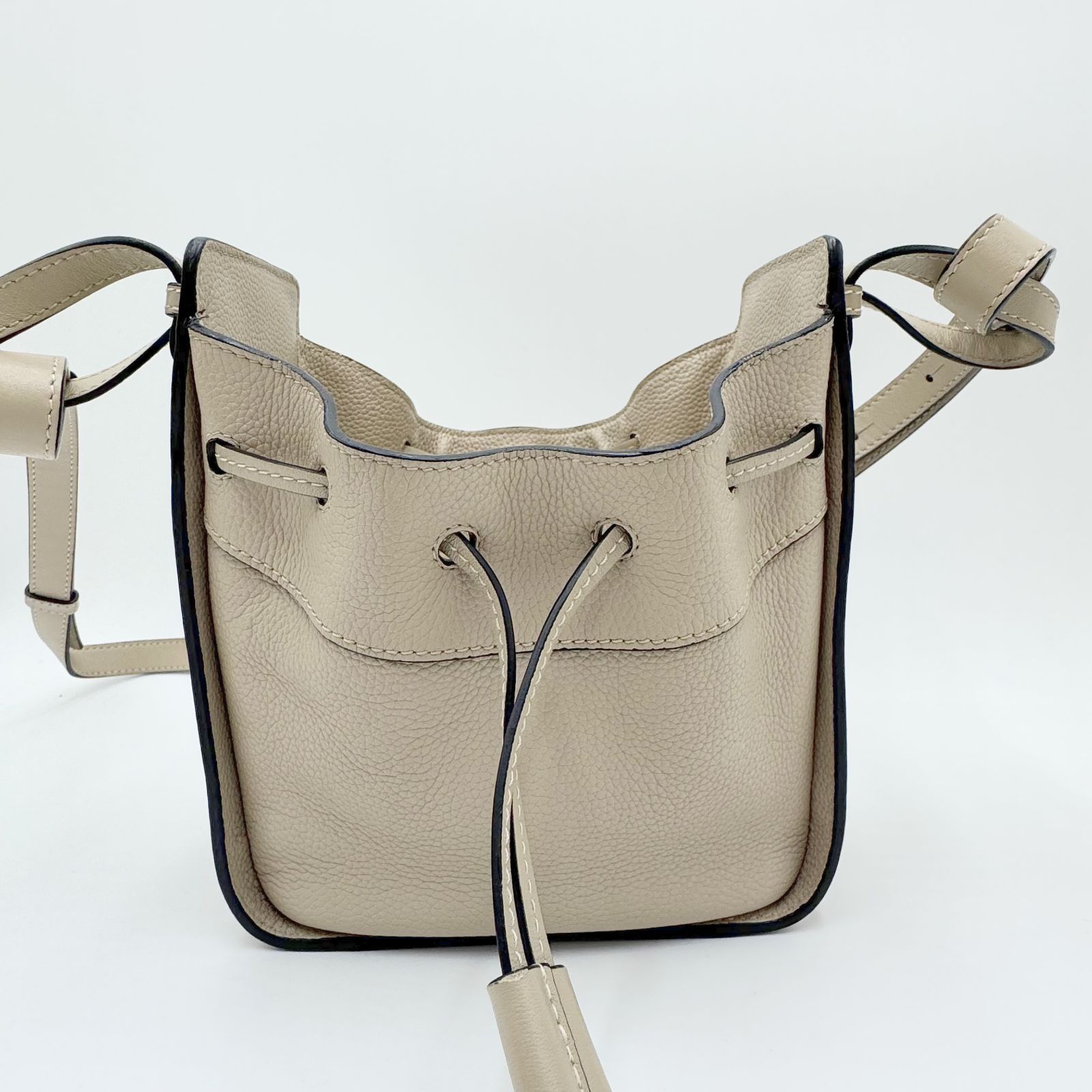 LOEWE ロエベ ハンモック ミニ ショルダーバッグ レザー アナグラム 