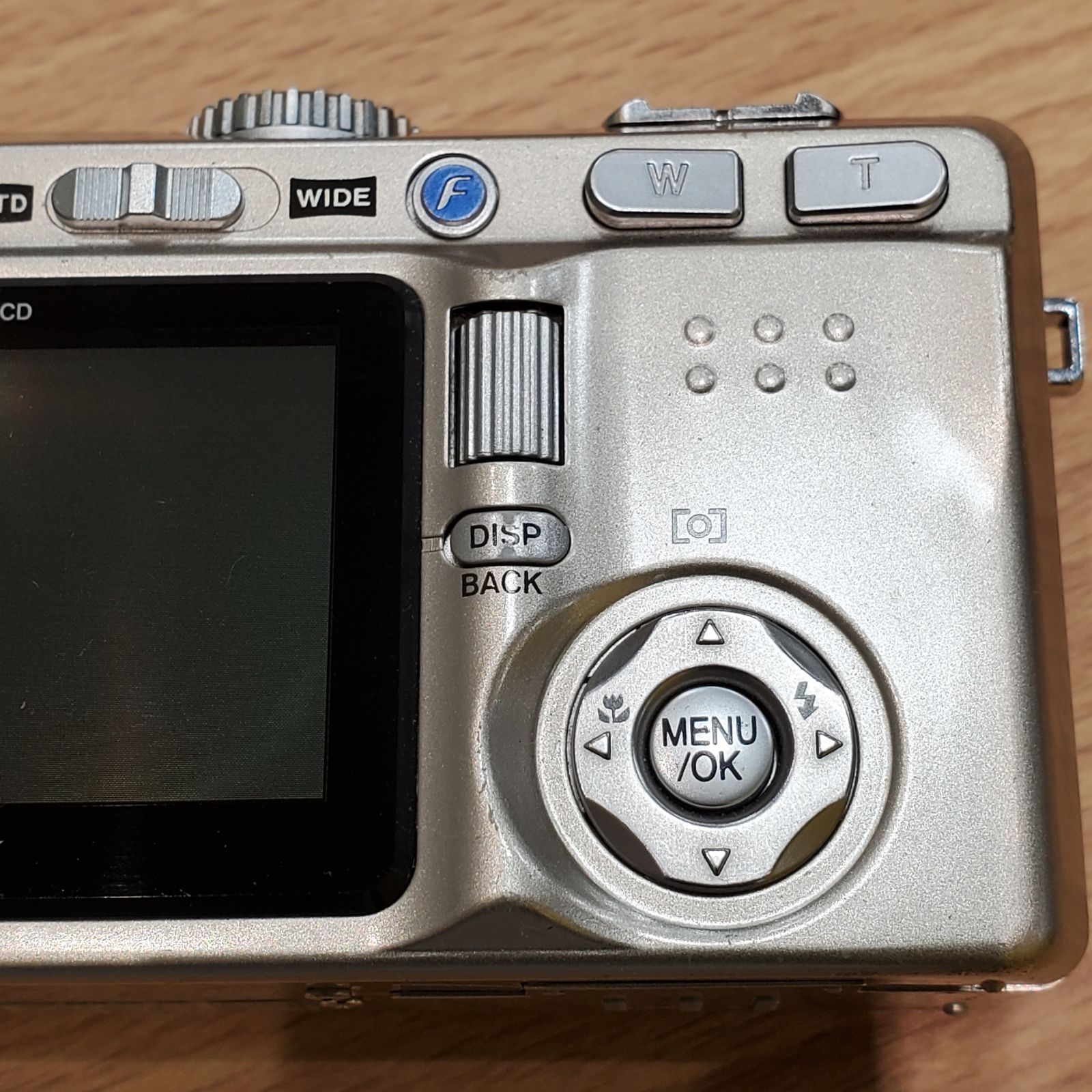 MK130【ER263】FUJIFILM フジフィルム FinePix F710 ジャンク品 - メルカリ