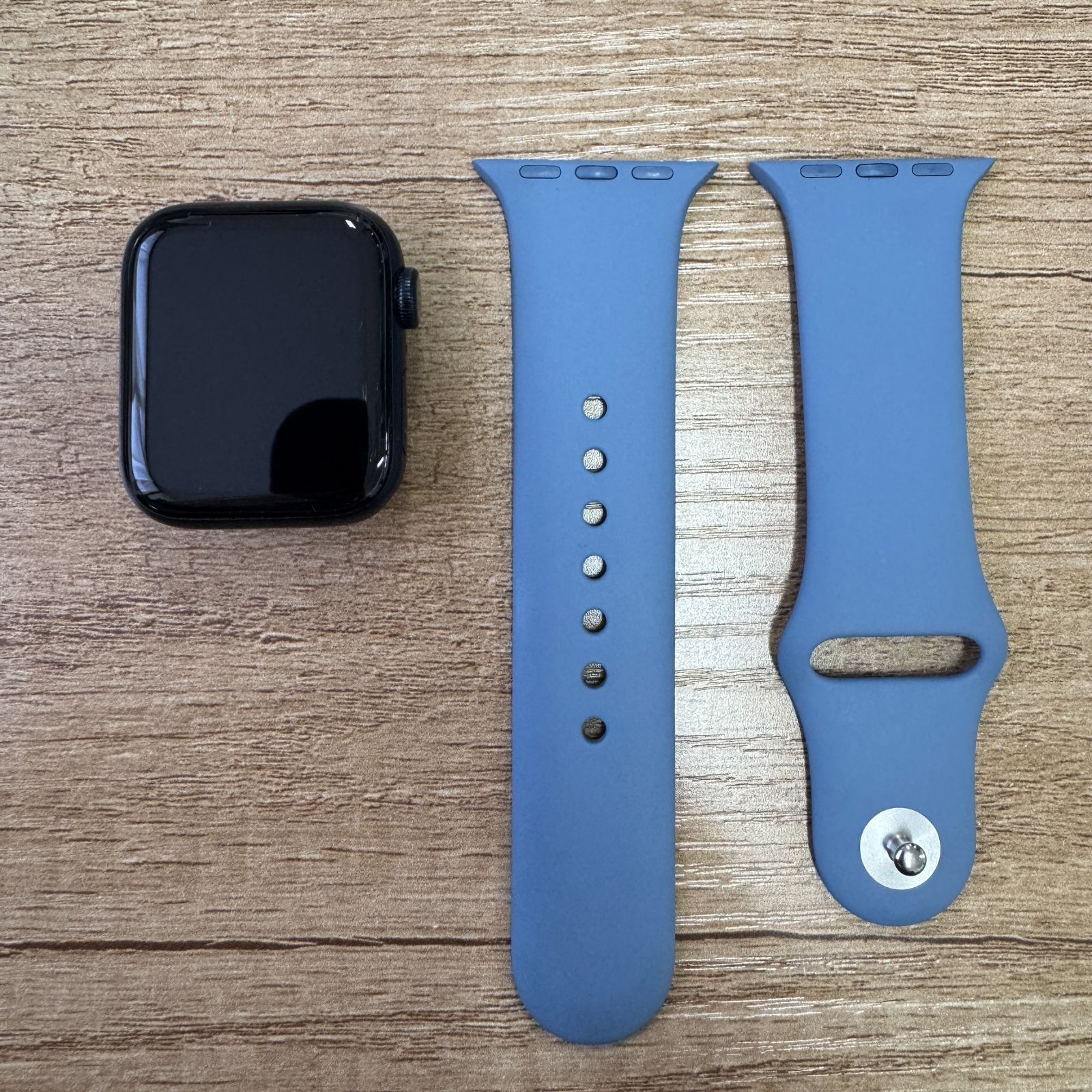 Apple Watch SE2 40mm GPS ミッドナイト バッテリー100% - メルカリ