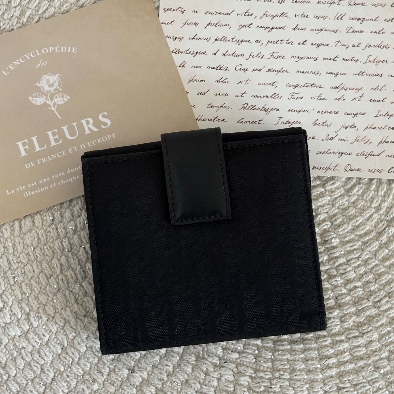 極美品】クリスチャンディオール 二つ折り財布 トロッター ナイロン 