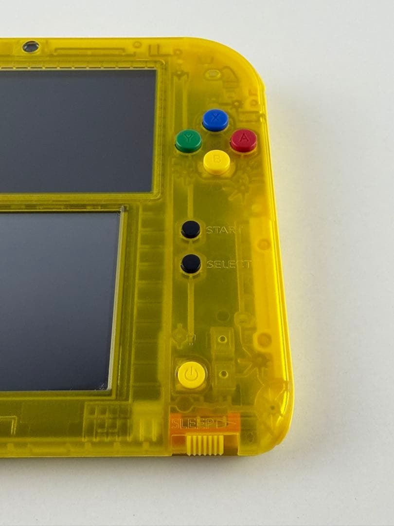 極美品 ニンテンドー 2DS ピカチュウ イエロー 本体 完品 ポケモン 
