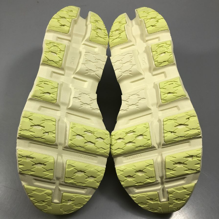 オン ランニングシューズ クラウドモンスター3【AFC44-2】【中古