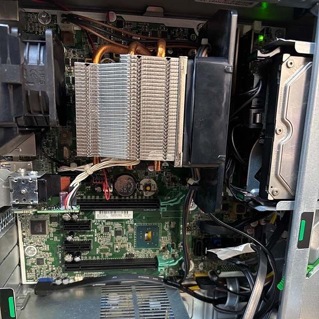 【◆特価品◆】HP Z240 Xeon搭載スリムPC ◎ ◇特価品◇】HP Z240 Xeon搭載スリムPC ◎ - メルカリ