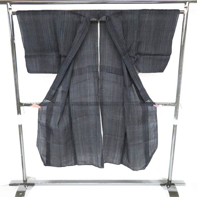 夏物 宮古上布 夏着物 着物 中古 苧麻 カジュアル 素材 材料 縦縞模様 ストライプ 黒色 身丈139cm 裄65cm SA きもの北條 A1350-1 夏物 宮古上布 夏着物 着物 中古 苧麻 カジュアル 素材 材料 縦縞模様