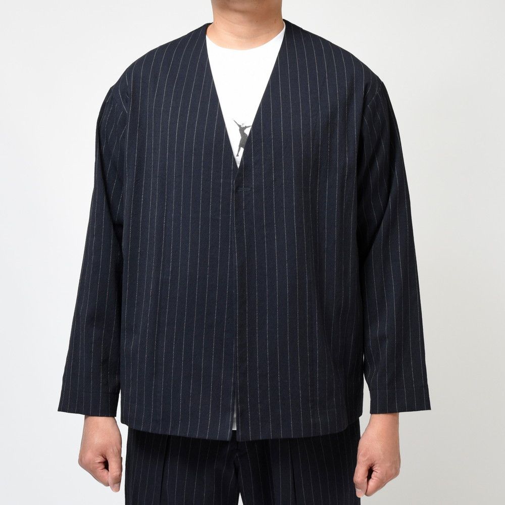【40%OFF】AMBELL(アンベル) ウールシルクピンストライプボタンレスノーカラージャケット 00035(1) 17031402163 ネイビー 46サイズ 新品