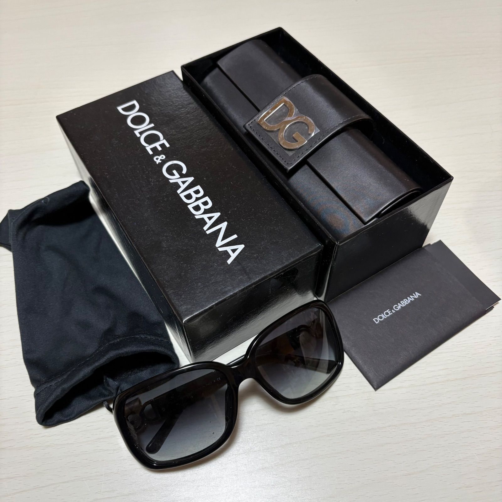 94】Dolce&Gabbana ドルチェ&ガッバーナ サングラス DGロゴ 黒