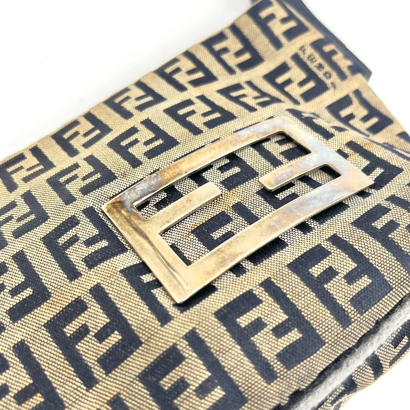 FENDI フェンディ ズッキーノ柄 FF金具 アクセサリーポーチ