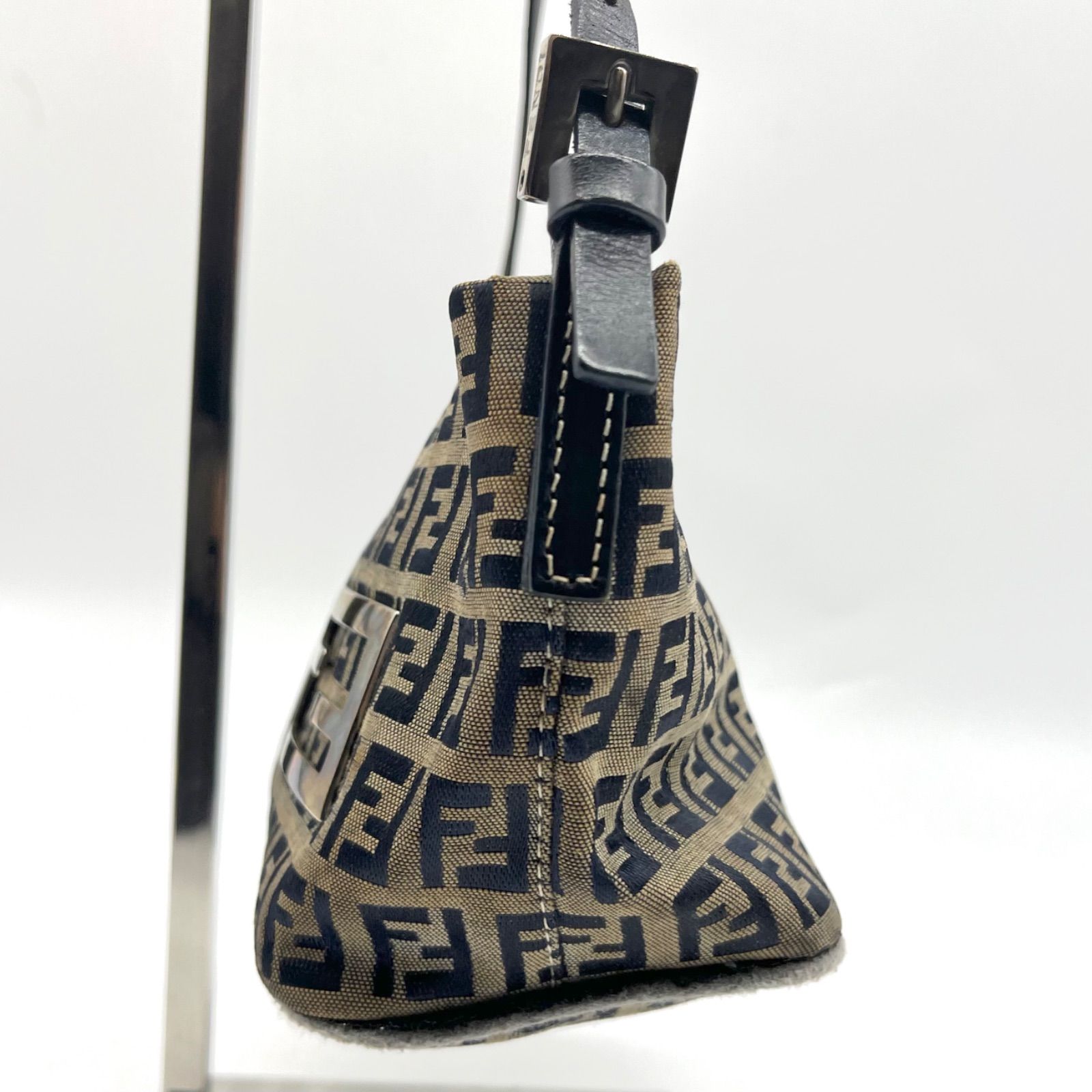 【鑑定済】フェンディFENDIズッキーノ ハンドバッグFF金具アクセサリーポーチ FENDI フェンディ ズッキーノ柄 FF金具 アクセサリーポーチ