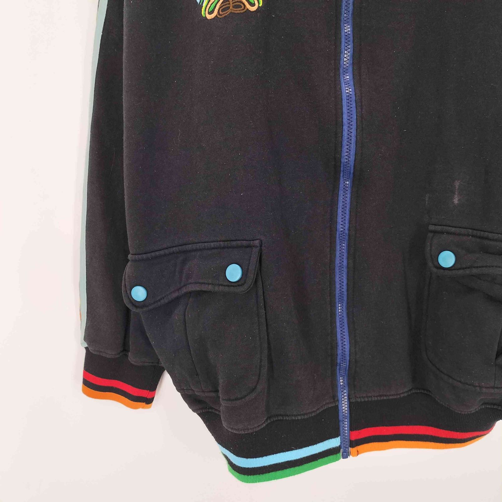 クージー COOGI 両面ロゴ 刺繍 アーム プリント ジップアップ パーカー 