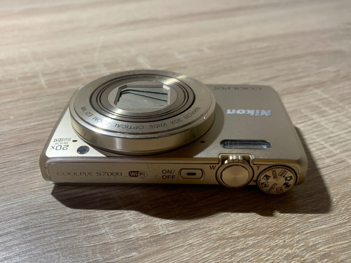 カメラ 9999 Nikon COOLPIX S7000 ゴールド デジカメ ジャンク品【ネ】