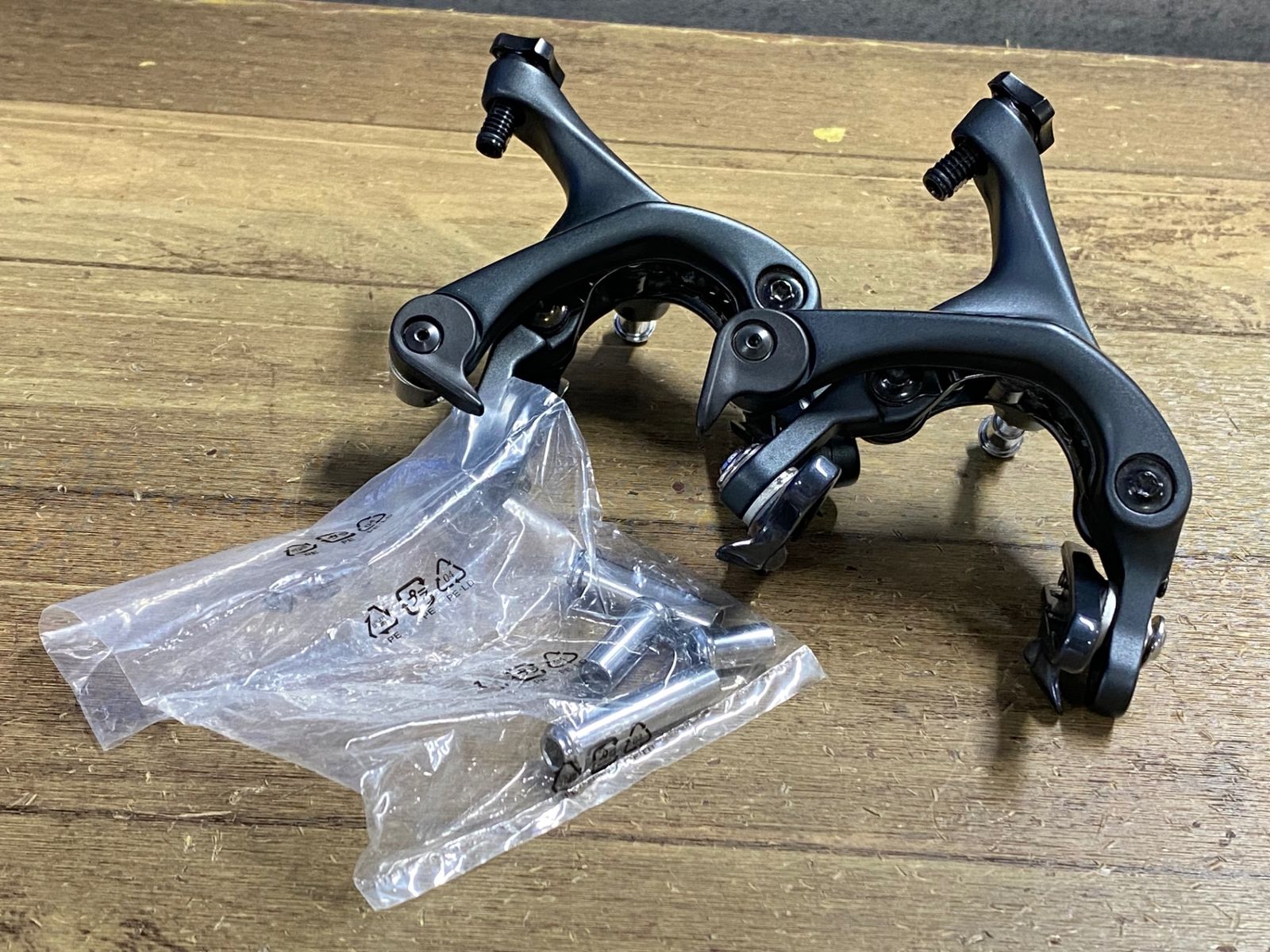 掛け軸 長田青閑 『 鯉 』 絹本 希少 軸装 茶道具 掛軸 美品 です