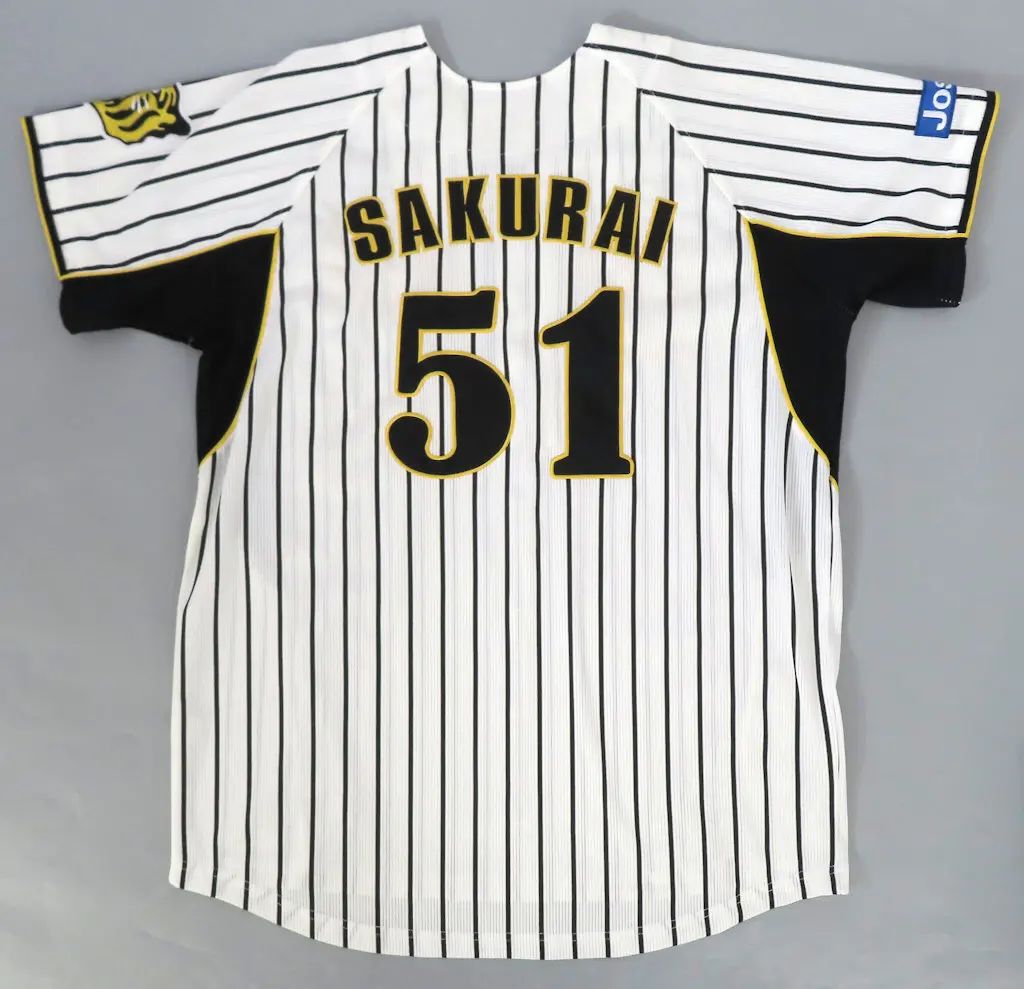 阪神タイガース　桜井広大選手　実使用ユニフォーム　70周年 中古】衣料雑貨 桜井広大#51(阪神タイガース) レプリカユニフォーム