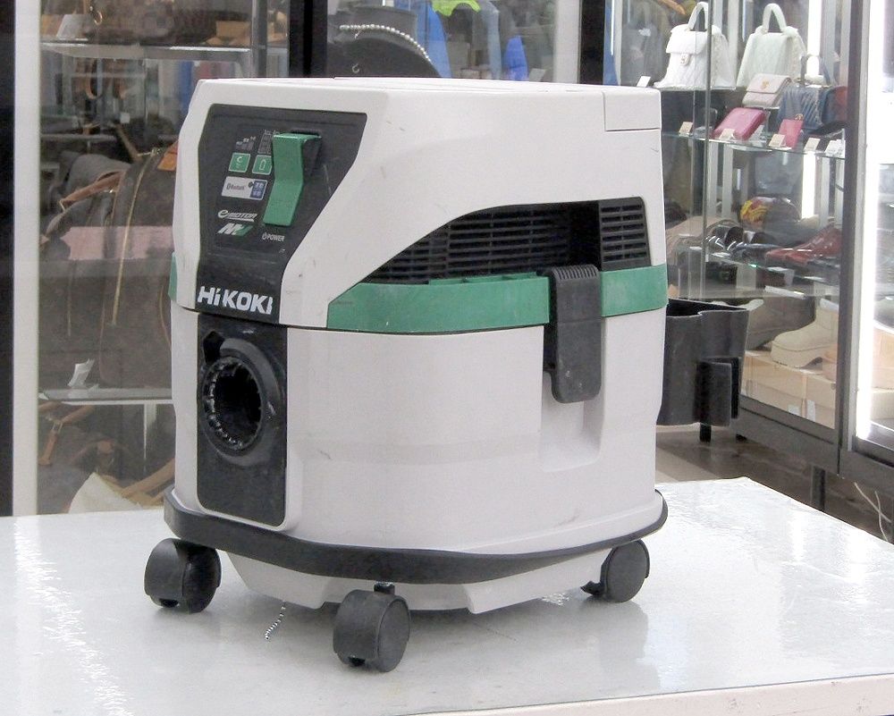 ✨HiKOKI　コードレスクリーナー✨　RP3608DB　中古美品✨うるま市田場✨ ✨HiKOKI コードレスクリーナー✨ RP3608DB 中古美品✨うるま市田場✨
