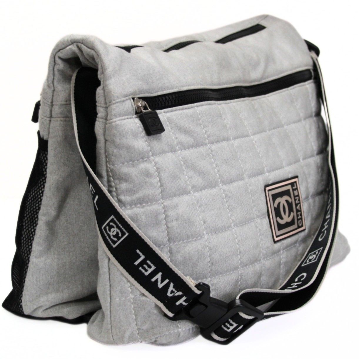 シャネル CHANEL シャネルスポーツ チョコバー メッセンジャーバッグ コットン グレー 9番台 【74405】 シャネル CHANEL シャネルスポーツ チョコバー メッセンジャーバッグ
