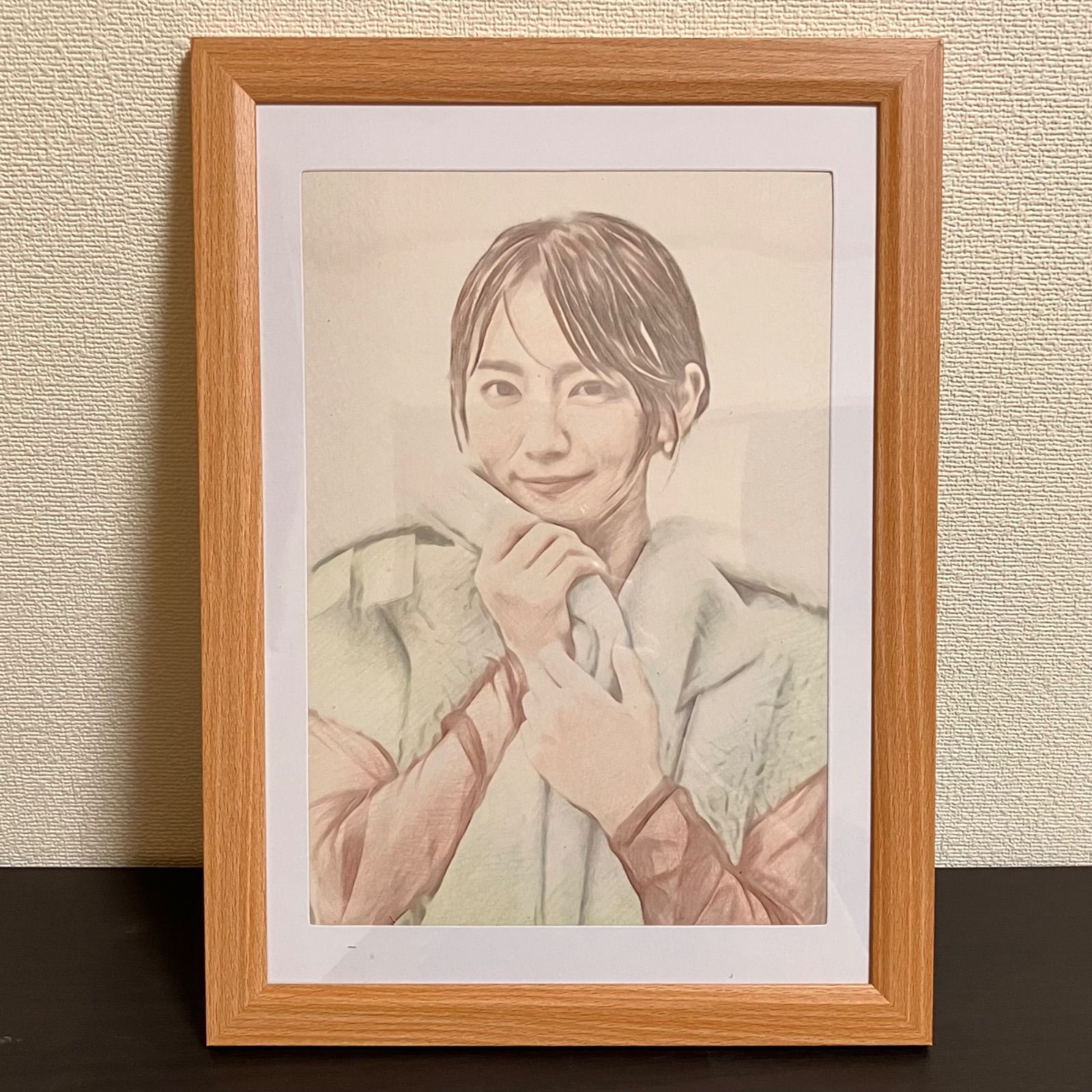 女優画① 額装品　額縁寸法45cm×33cm　パステル、水彩、色鉛筆画 女優画③額装品 額縁寸法33cm×24cm パステル、水彩、色鉛筆画 - メルカリ