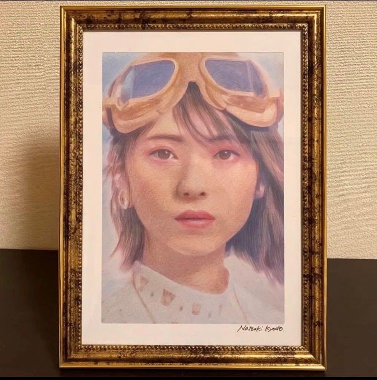 女優画⑧額装品 額縁寸法33cm×24cm パステル、水彩、色鉛筆画 - メルカリ