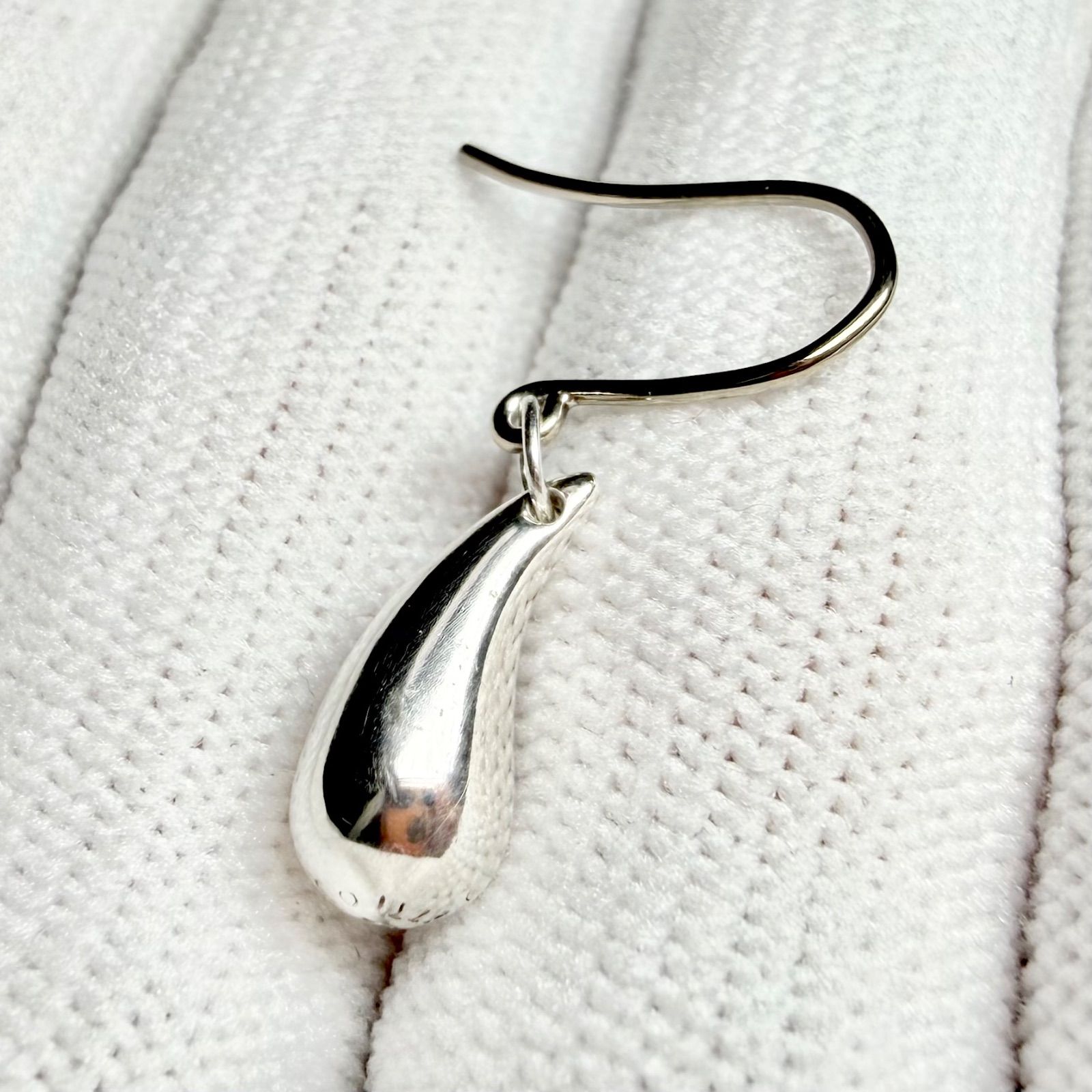 Tiffany&Co ピアス 新品仕上済 Tiffany&Co. ティファニー ティアドロップ ピアス シルバー