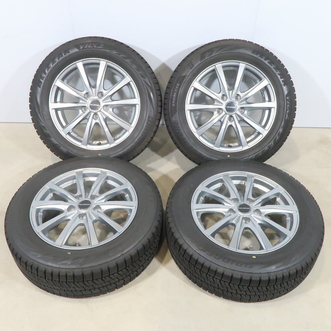 BS BLIZZAK VRX 205/60R16 16インチ スタッドレス 4本 2017年製 バリ溝 ヴォクシー ノア HR-V アコード等 (VTN233) クレジットカード QR決済可能 ブリザック VRX3 205/60R16 96Q XL MID WHEELS スタッグ 16×6.5 114/5