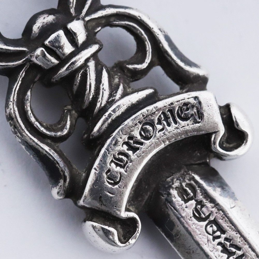 CHROME HEARTS #10 ダガーペンダント オールド シルバー - メルカリ