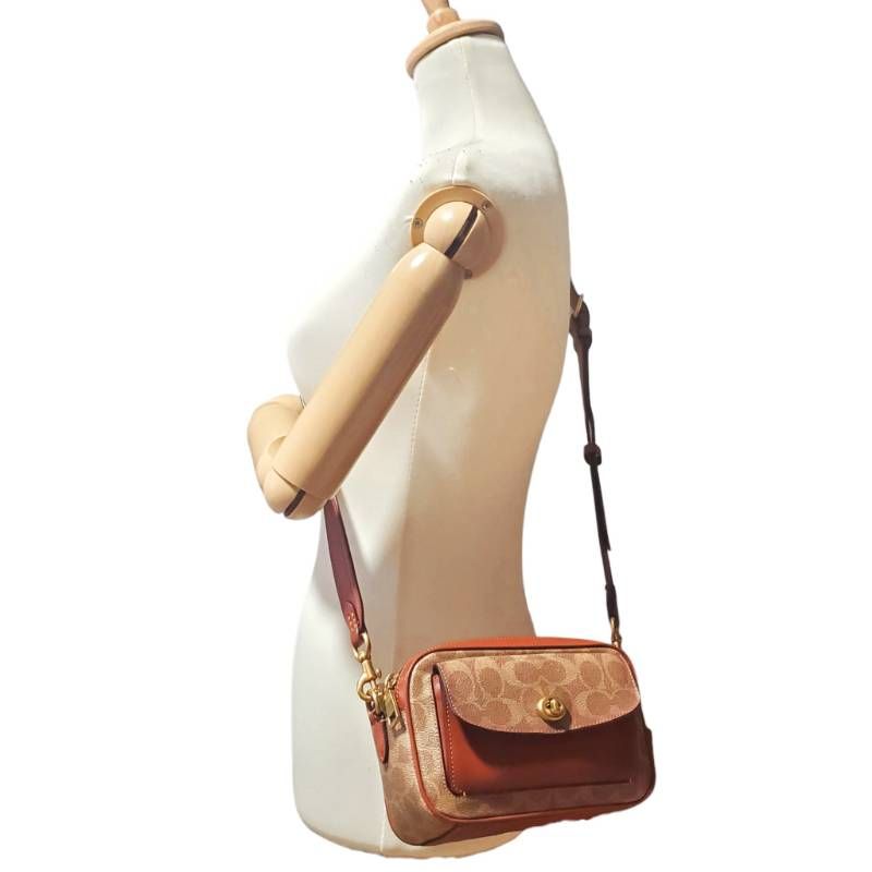 COACH(コーチ) ⁄ Willow⁄ウィロウ⁄ターンロック⁄トートバッグ⁄レザー